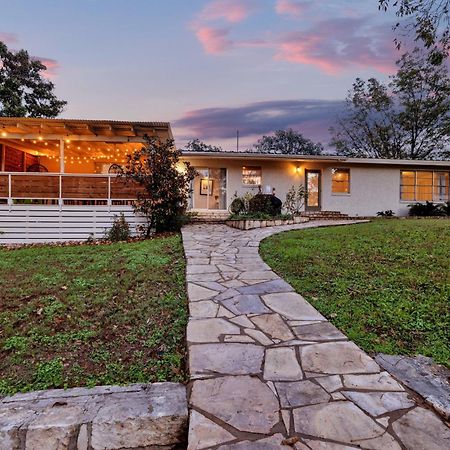 Luxury Lakefront Oasis With Boat Dock-Firepit McQueeney Eksteriør bilde