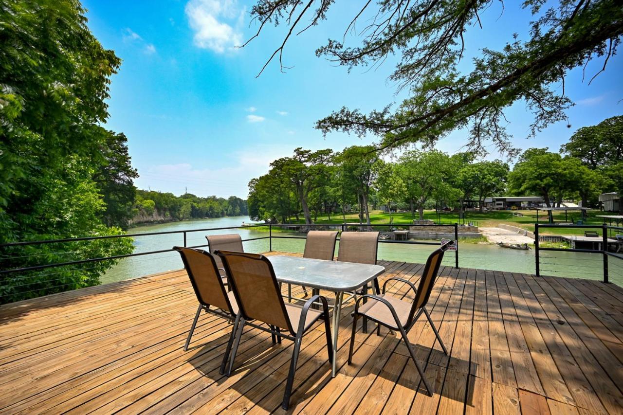Luxury Lakefront Oasis With Boat Dock-Firepit McQueeney Eksteriør bilde