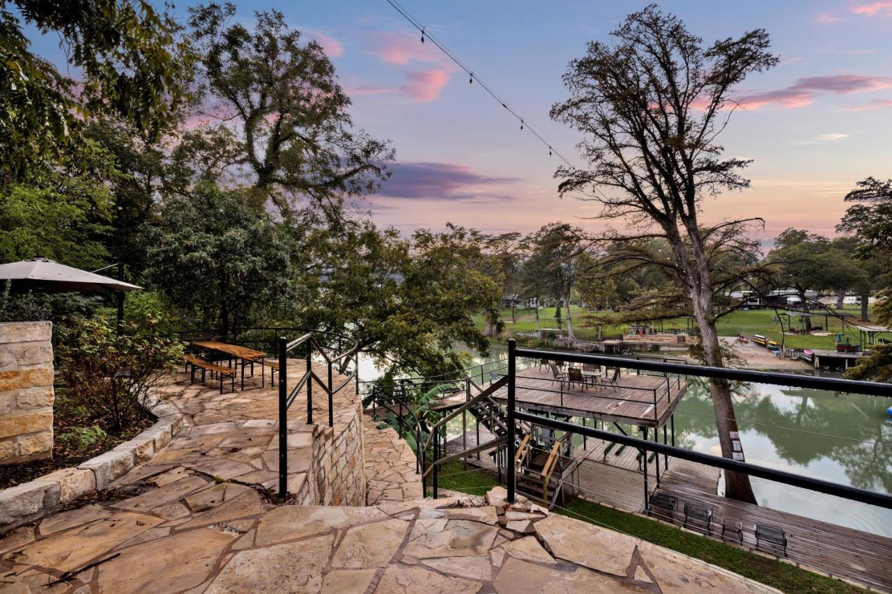 Luxury Lakefront Oasis With Boat Dock-Firepit McQueeney Eksteriør bilde