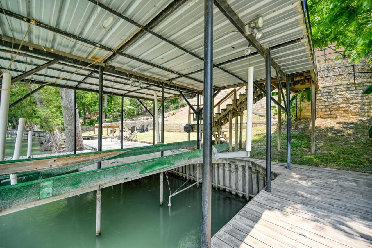 Luxury Lakefront Oasis With Boat Dock-Firepit McQueeney Eksteriør bilde