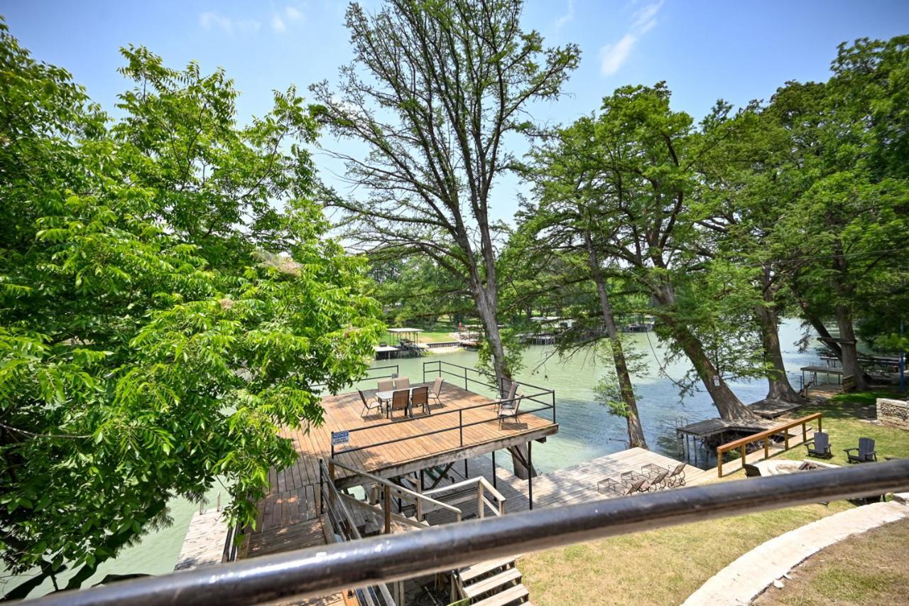 Luxury Lakefront Oasis With Boat Dock-Firepit McQueeney Eksteriør bilde