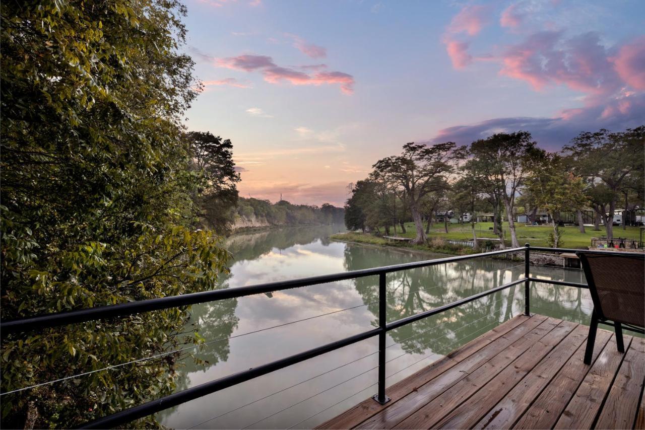 Luxury Lakefront Oasis With Boat Dock-Firepit McQueeney Eksteriør bilde